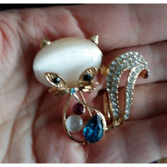 Sassy kitty cat bling costume jewelry  rhinestone medium bro0ch pin - Picture 4 of 5